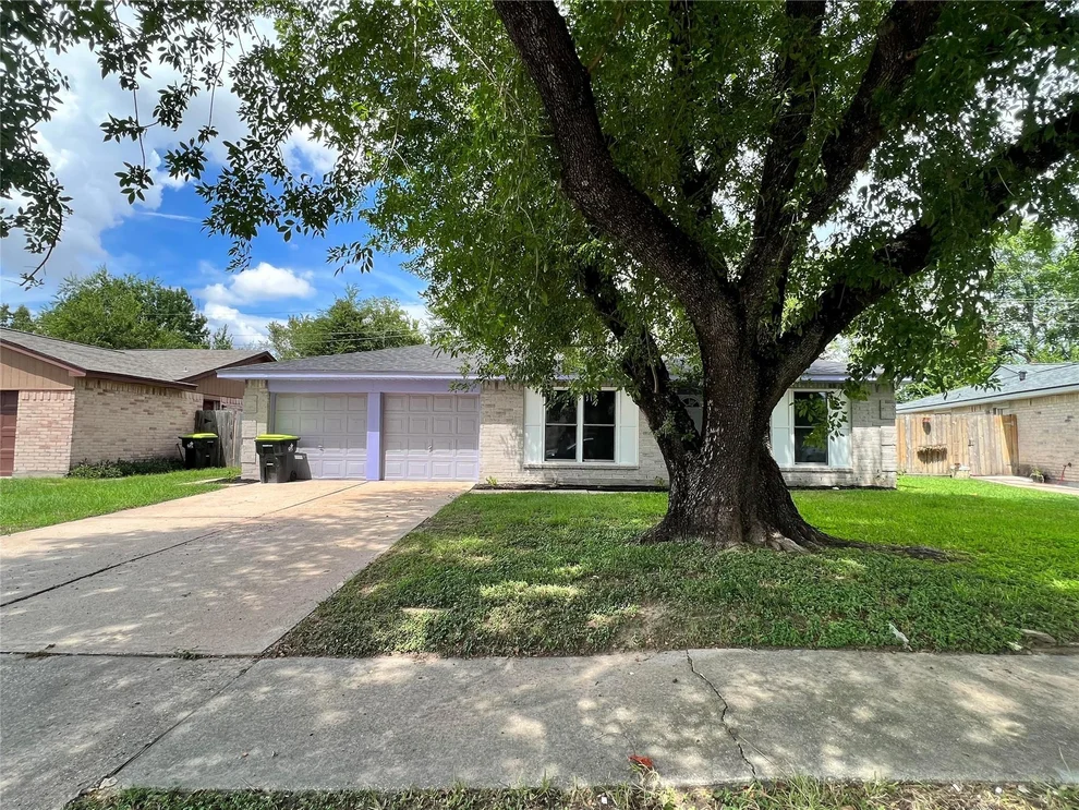 Unit for sale at 9587 Sutter Park Lane, Houston, TX 77086