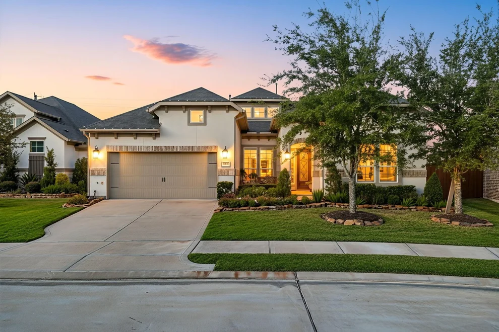 Unit for sale at 5950 Wedgewood Heights Way, Houston, TX 77059