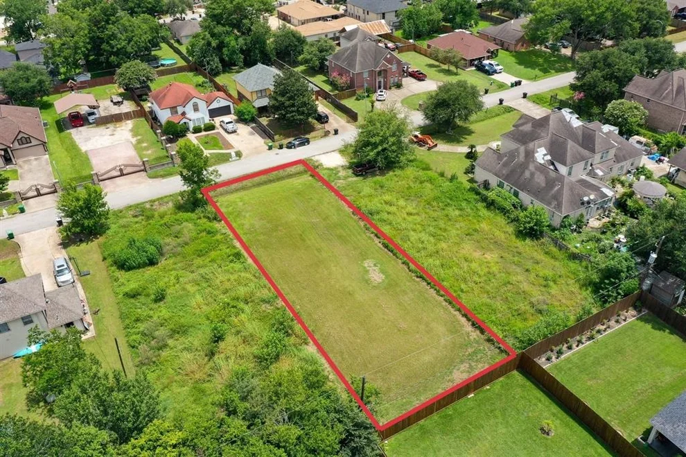 Unit for sale at 8310 Swiftwater Lane, Houston, TX 77075