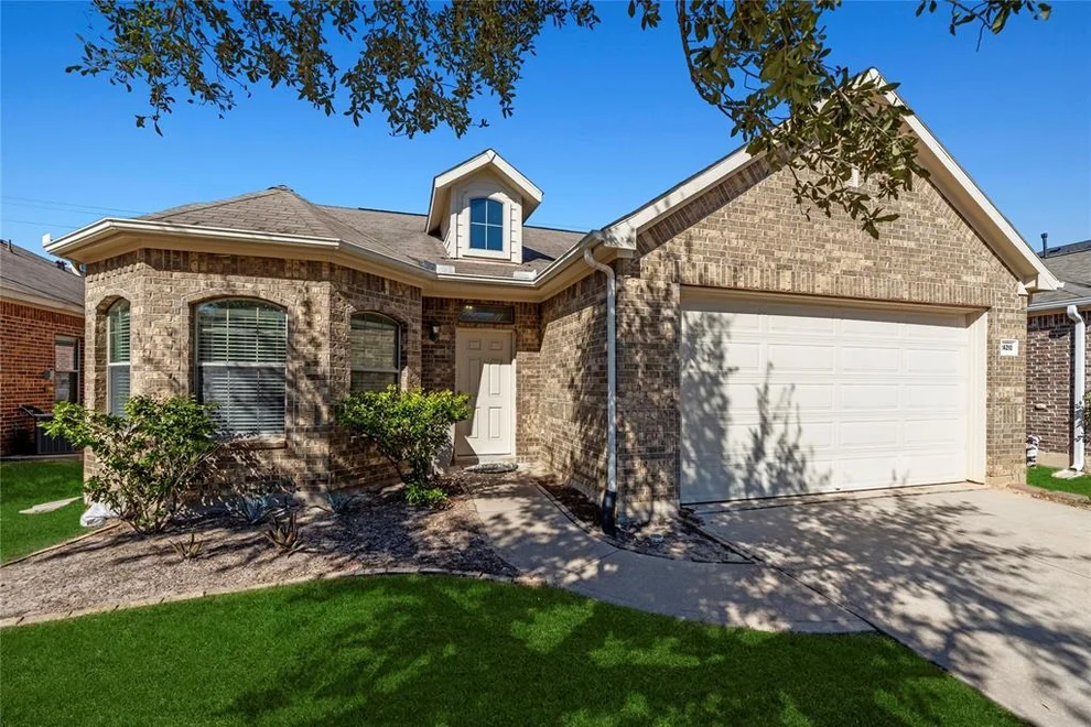Unit for sale at 24210 Courtland Oaks Street, Katy, TX 77494