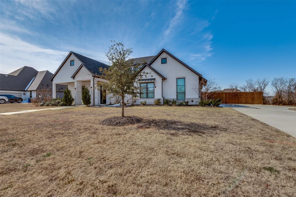 Unit for sale at 3721 Cherry Laurel Lane, Ovilla, TX 75154