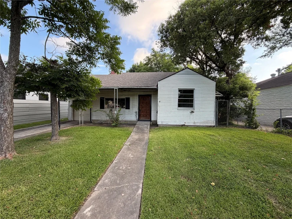 Unit for sale at 6705 Linden Street, Houston, TX 77087