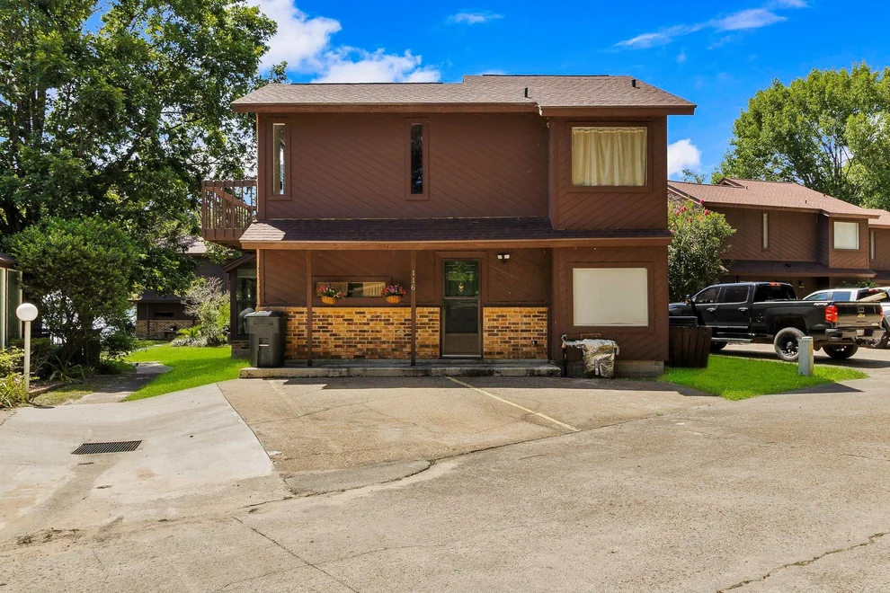 Unit for sale at 200 Fountain Lake W, Livingston, TX 77351