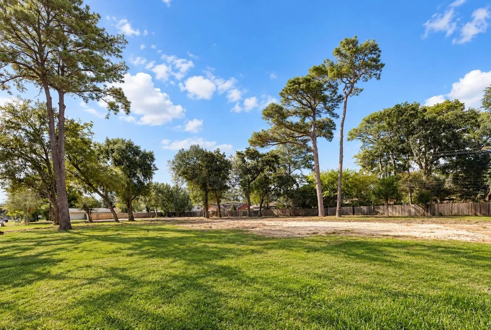 Unit for sale at 10234 Ivyridge Road, Houston, TX 77043
