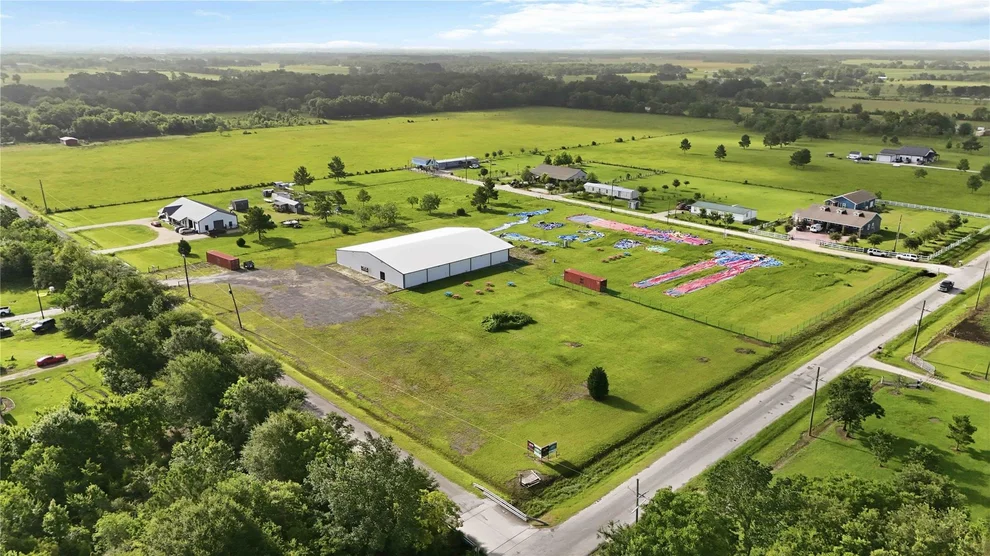 Unit for sale at 1061 County Road 6111, Dayton, TX 77535