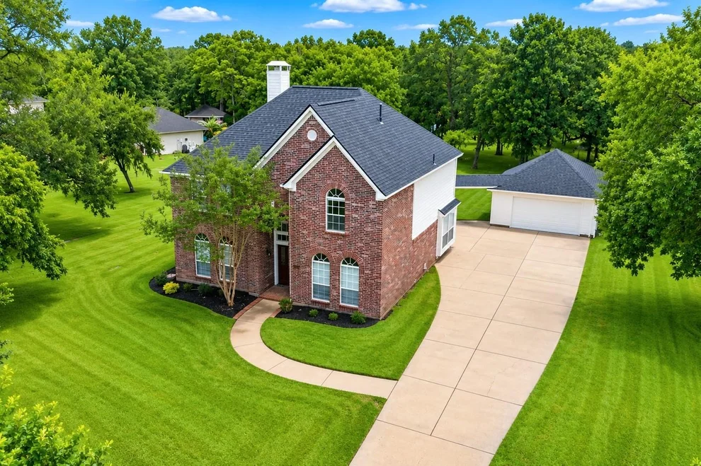 Unit for sale at 7110 Rustling Oaks Drive, Richmond, TX 77469