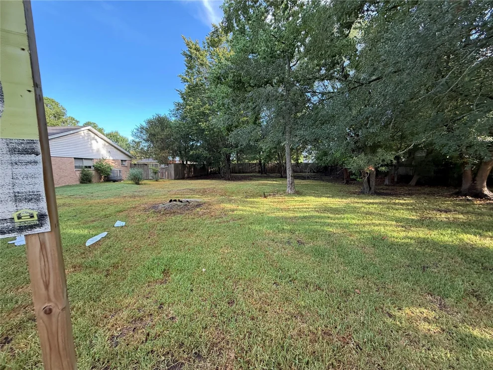 Unit for sale at 442 Baywood Street, Shenandoah, TX 77571