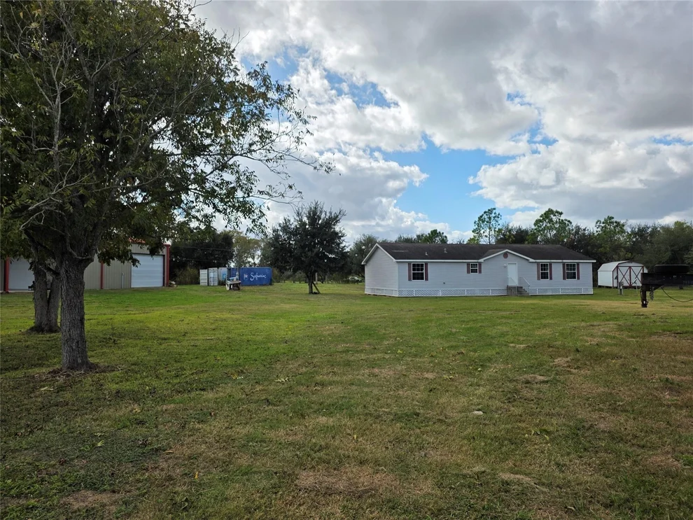Unit for sale at 17011 Park Street, Alvin, TX 77511