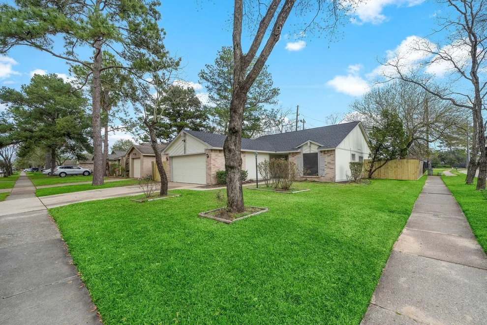 Unit for sale at 12602 Hickory Bend Drive, Houston, TX 77070