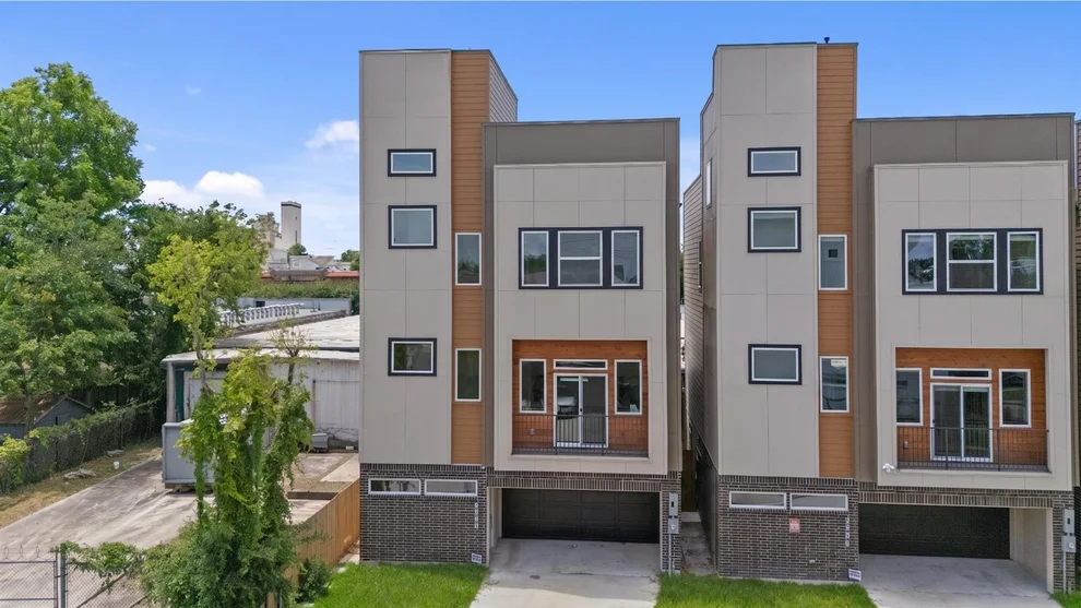 Unit for sale at 3510 Saltus Street, Houston, TX 77003