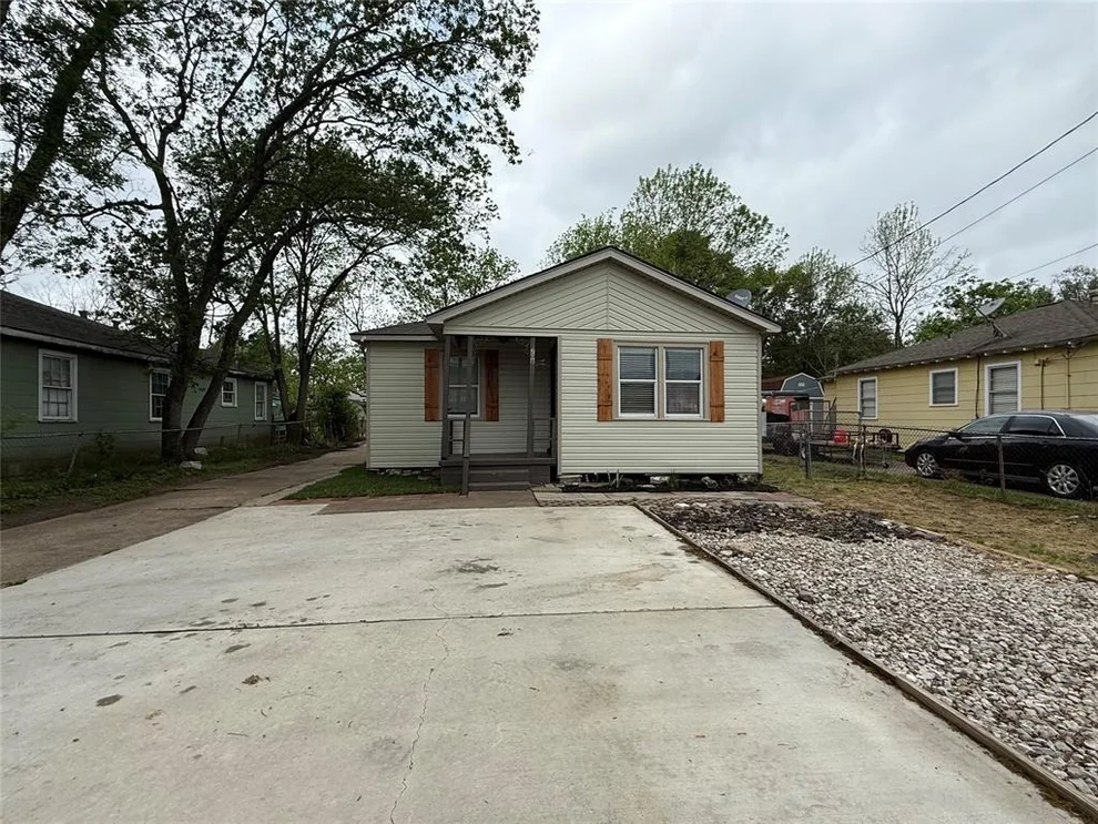 Unit for sale at 1208 Ann Street, Pasadena, TX 77506