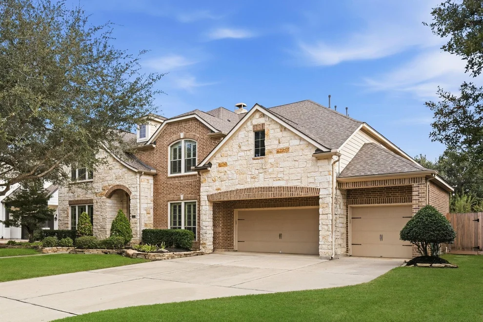 Unit for sale at 11310 Stonecreek Bend Lane, Cypress, TX 77433