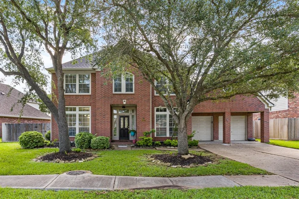 Unit for sale at 2227 Clawson Falls Lane, Sugar Land, TX 77479