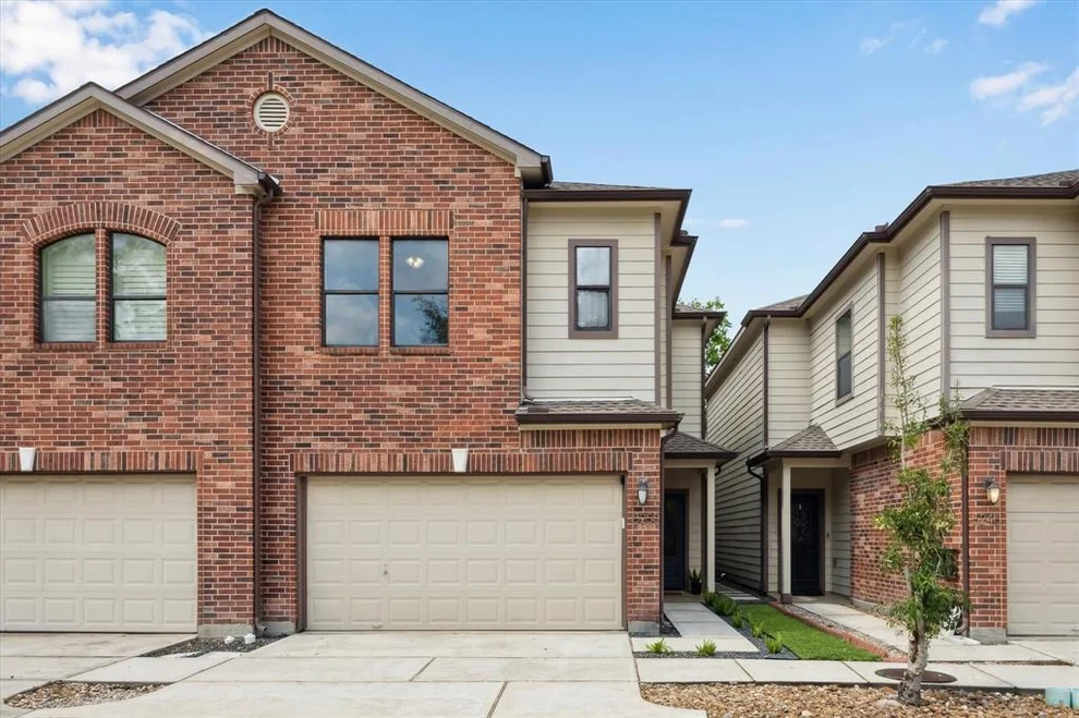 Unit for sale at 5250 Brinkman Court, Houston, TX 77091