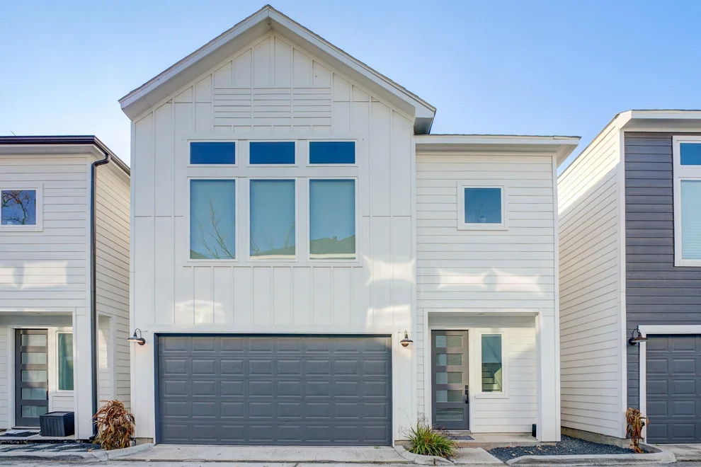 Unit for sale at 107 W Whitney Street, Houston, TX 77018