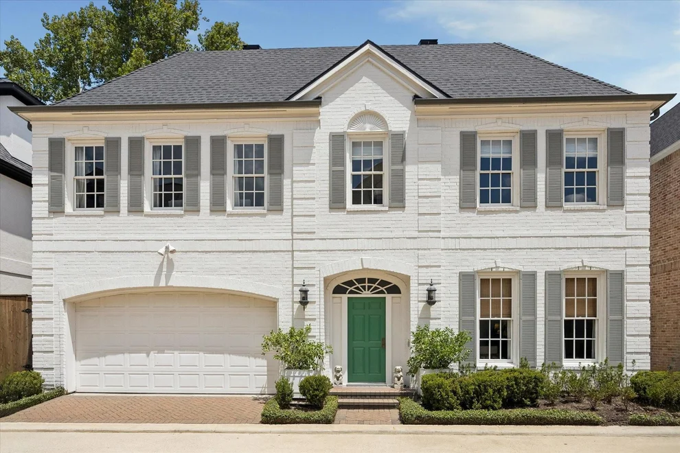 Unit for sale at 7714 N Hunters Court Drive, Houston, TX 77055