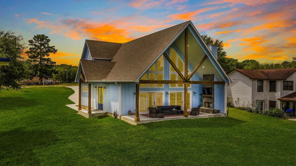 Unit for sale at 318 Harbor View Drive, Livingston, TX 77351