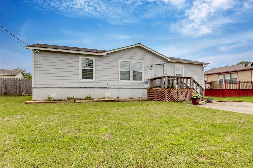 Unit for sale at 9651 Oak Hill Drive, Willis, TX 77318