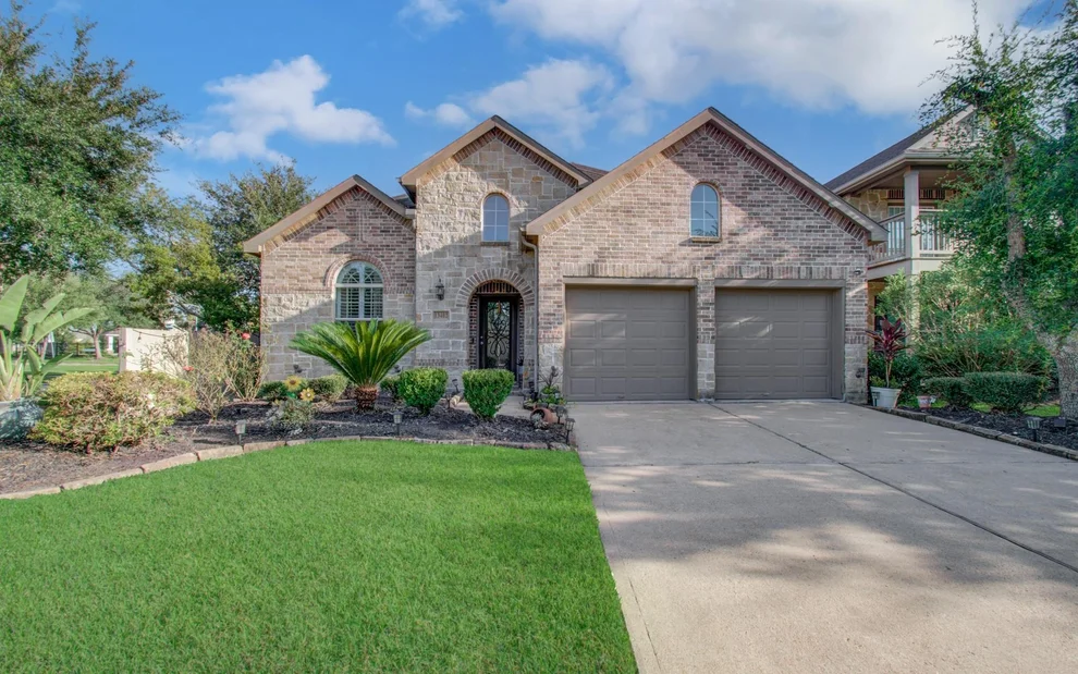 Unit for sale at 13402 Quail Landing Lane, Rosharon, TX 77583