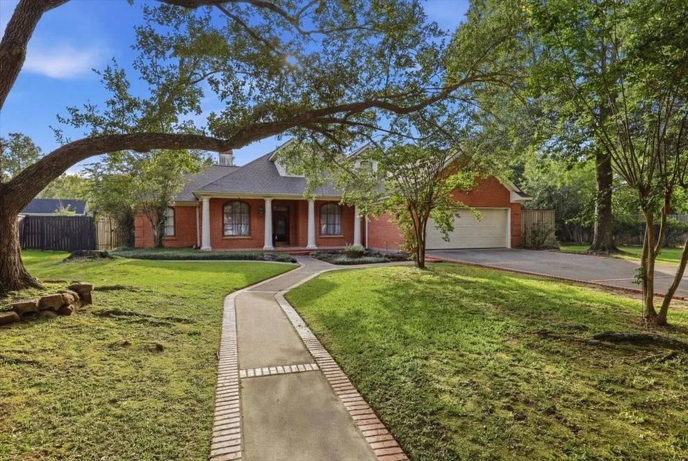 Unit for sale at 108 Wade Street, Silsbee, TX 77656