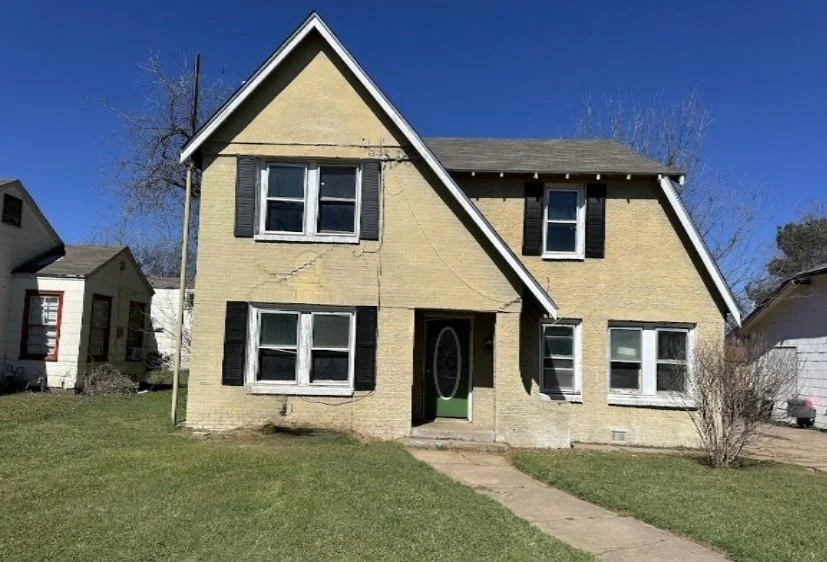 Unit for sale at 1812 Elizabeth Avenue, Wichita Falls, TX 76301