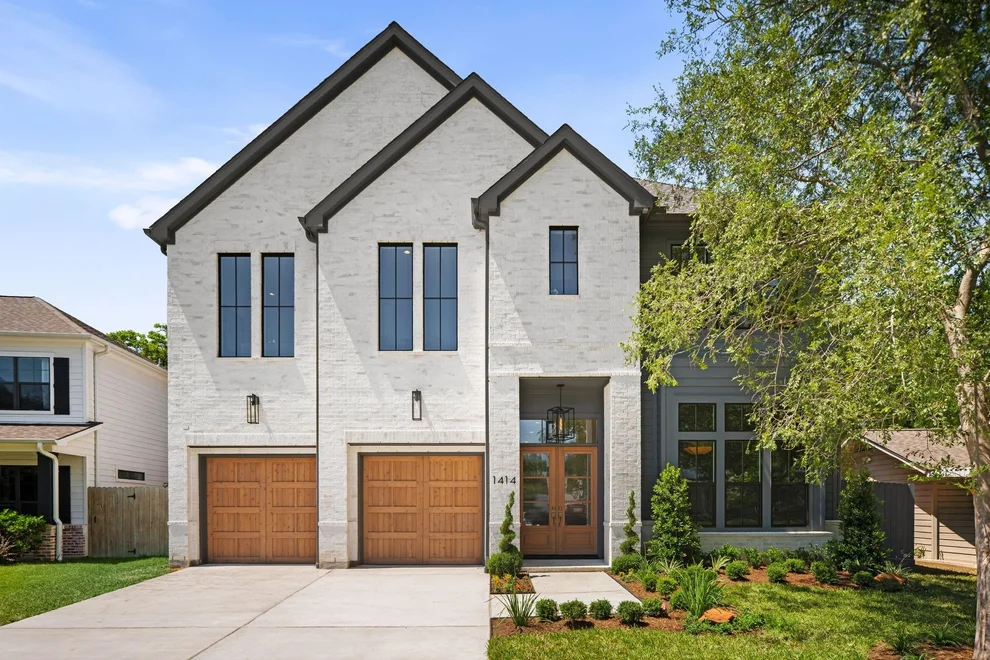 Unit for sale at 1414 Chamboard Lane, Houston, TX 77018