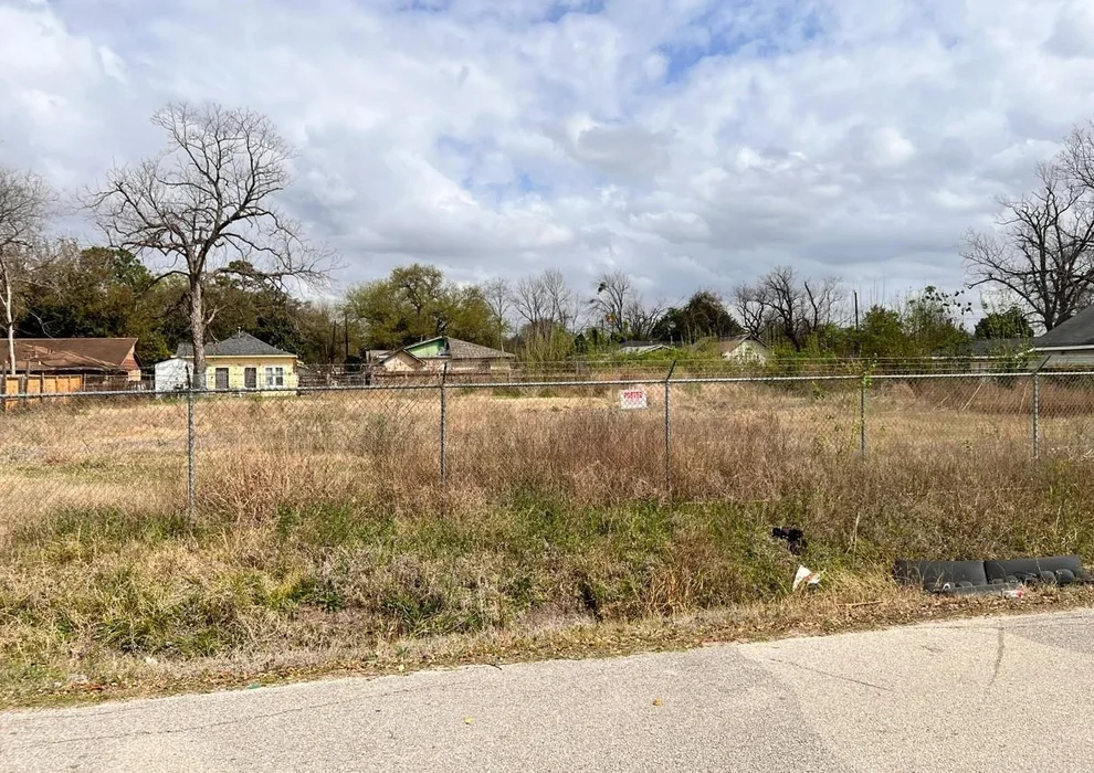 Unit for sale at 00 Los Angeles Street, Houston, TX 77026