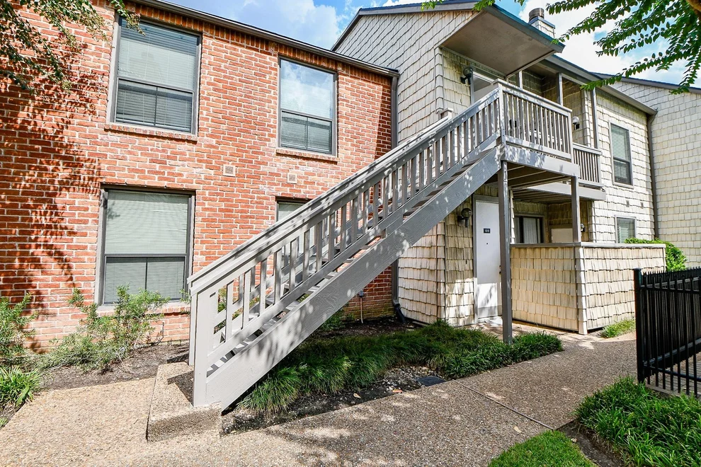 Unit for sale at 2829 Timmons Lane, Houston, TX 77027