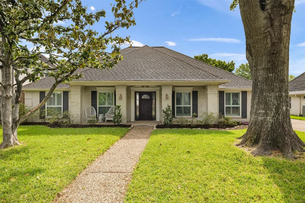 Unit for sale at 3030 Manila Lane, Houston, TX 77043