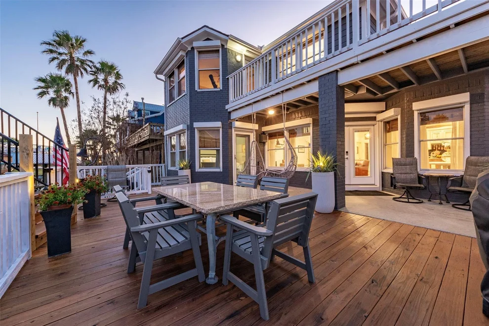 Unit for sale at 127 Port Street, San Leon, TX 77539