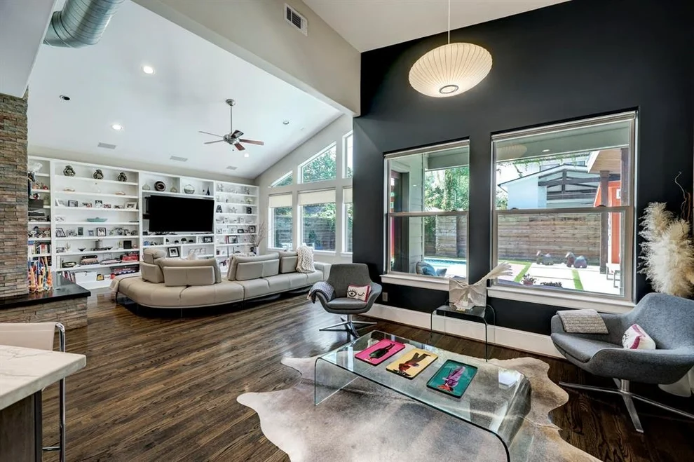 Unit for sale at 1431 Gardenia Drive, Houston, TX 77018
