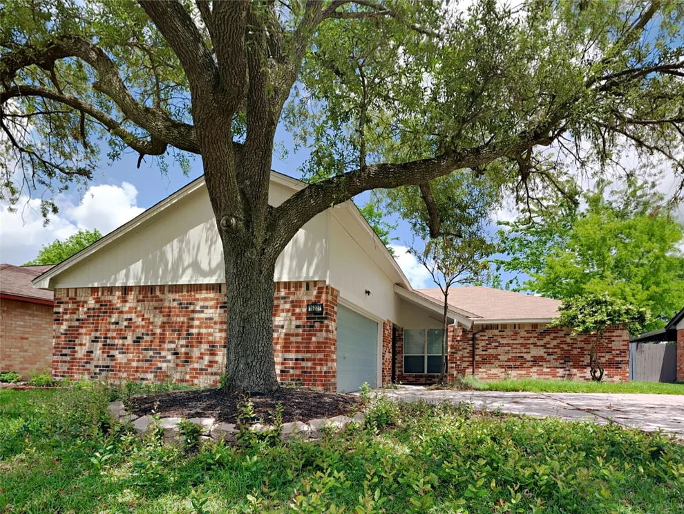 Unit for sale at 15227 Dunstable Lane, Channelview, TX 77530