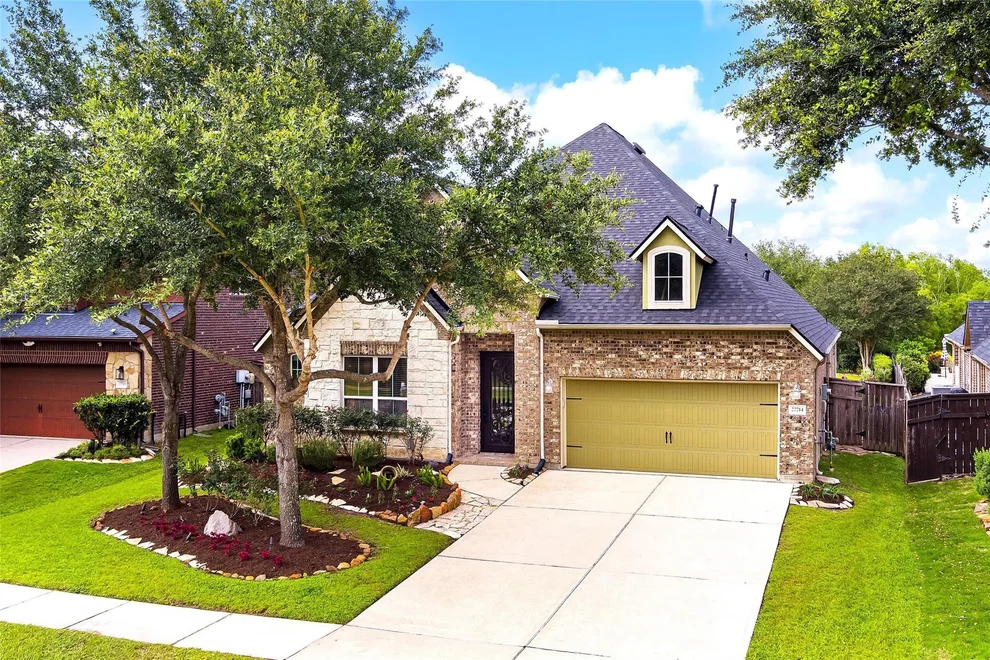 Unit for sale at 27714 Linden Ridge Lane, Fulshear, TX 77441