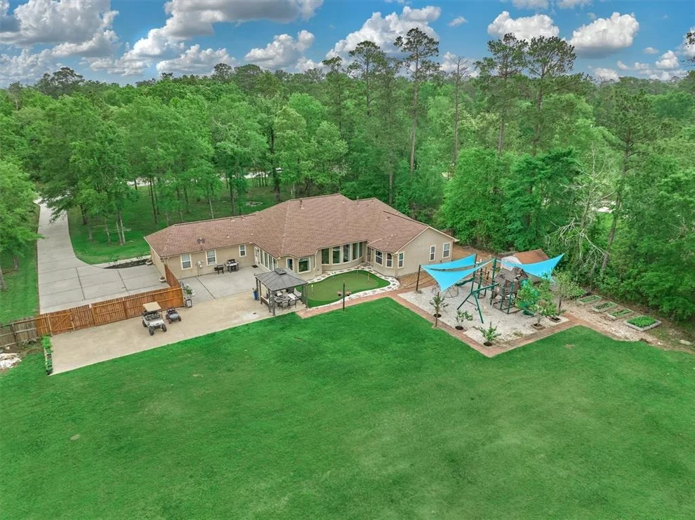 Unit for sale at 11728 Great Oak Boulevard, Conroe, TX 77385