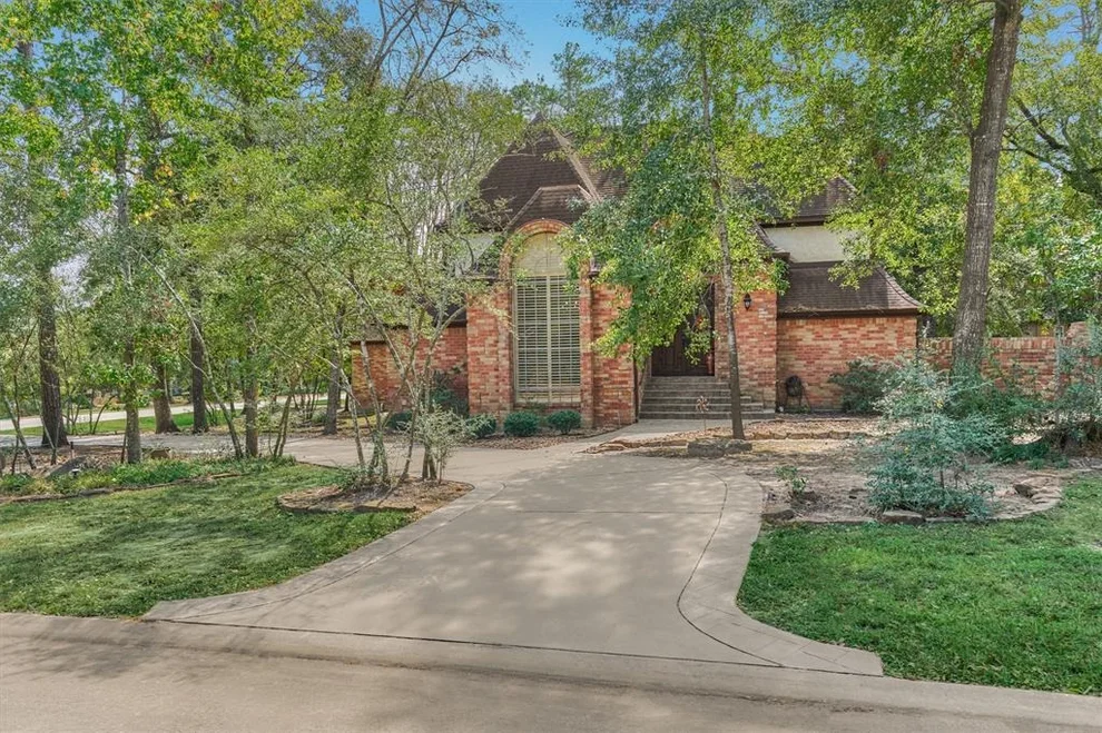 Unit for sale at 66 Watertree Drive, Spring, TX 77380