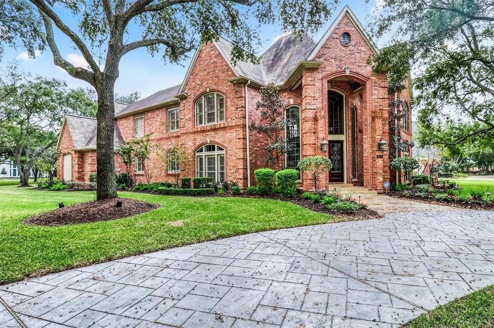 Unit for sale at 1611 Windsor Park Drive, Houston, TX 77094