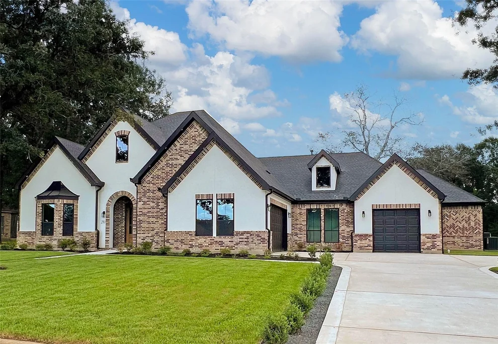 Unit for sale at 210 Hogan Ln, Hempstead, TX 77445