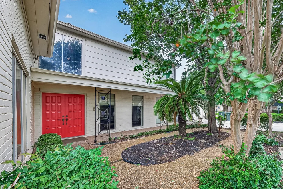 Unit for sale at 2714 Fairway Drive, Sugar Land, TX 77478