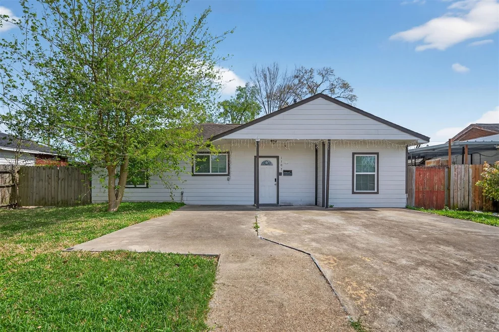 Unit for sale at 1107 Christine Street, Houston, TX 77017