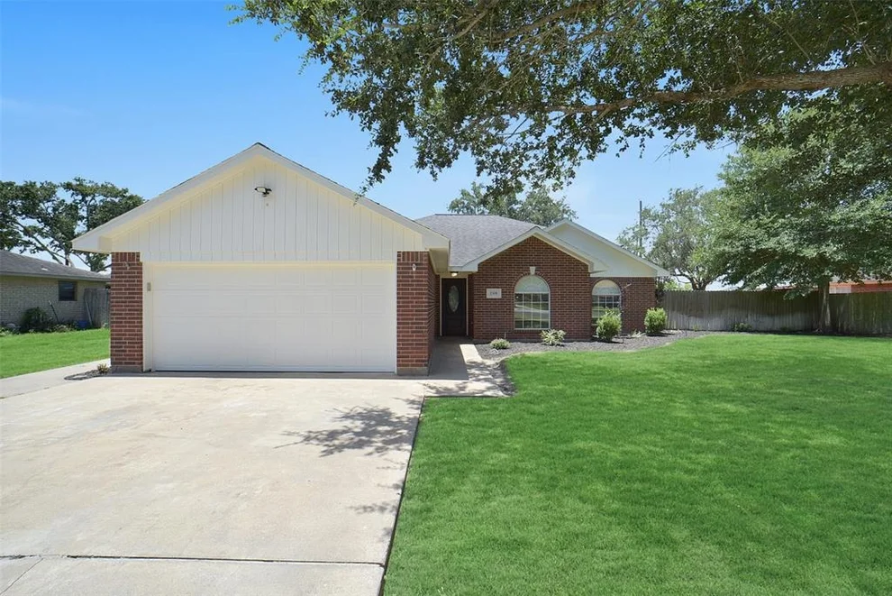 Unit for sale at 2305 Sue Street, El Campo, TX 77437
