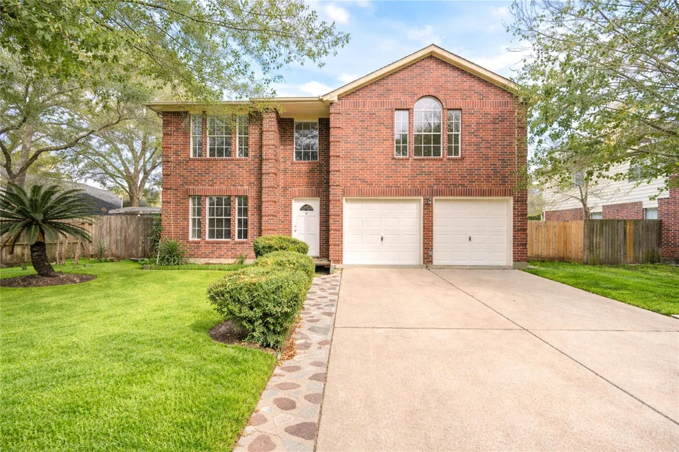 Unit for sale at 15926 Mission Glen Drive, Houston, TX 77083