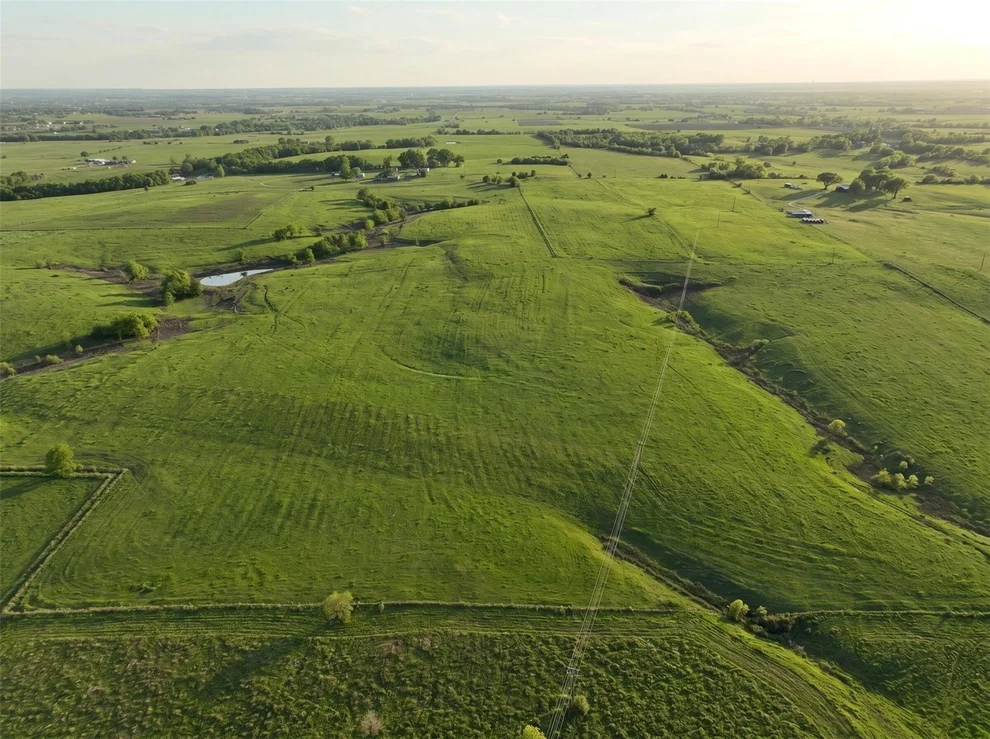 Unit for sale at 6921 Schulz Lane, Bleiblerville, TX 78931