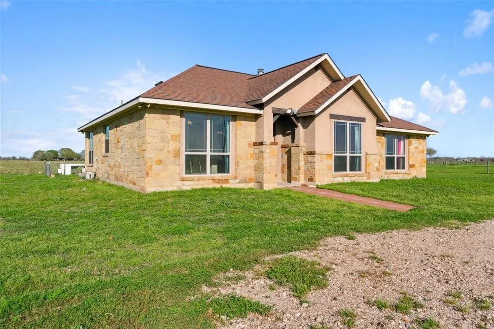 Unit for sale at 2411 Thuesen A Road, Beasley, TX 77417