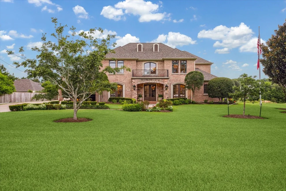 Unit for sale at 1002 Cowards Creek Court, Friendswood, TX 77546