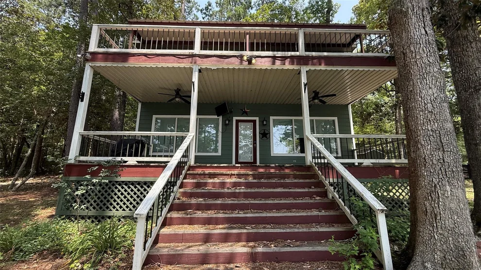 Unit for sale at 565 Sherwood Forest Drive, Ivanhoe, TX 75979