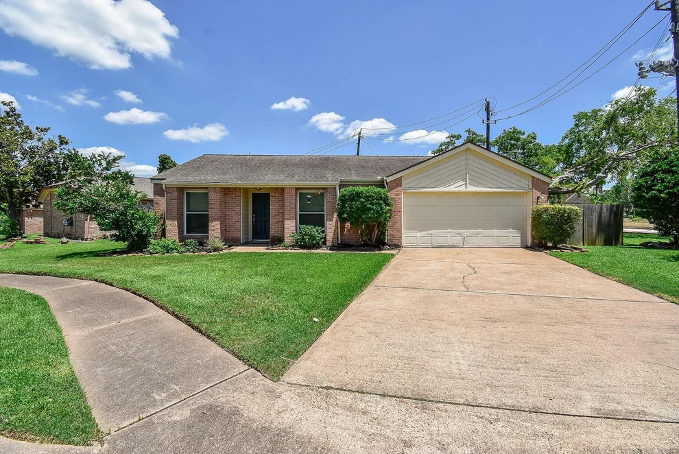 Unit for sale at 2947 Highland Lakes Drive, Missouri City, TX 77459