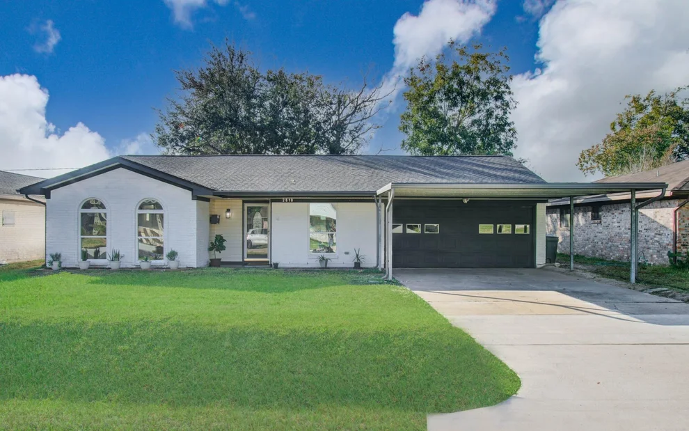 Unit for sale at 2810 Spa Drive, Deer Park, TX 77536