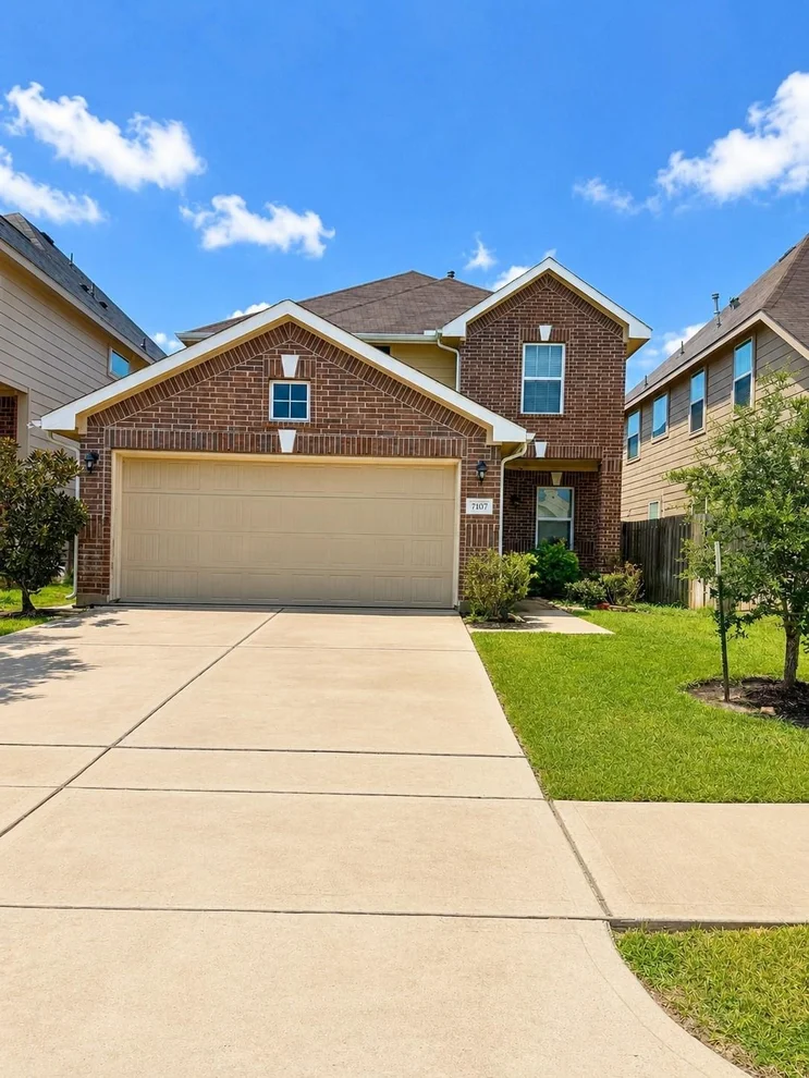 Unit for sale at 7107 Ironwood Forest Drive, Houston, TX 77083