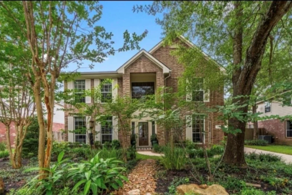 Unit for sale at 38 Canoe Birch Place, The Woodlands, TX 77382
