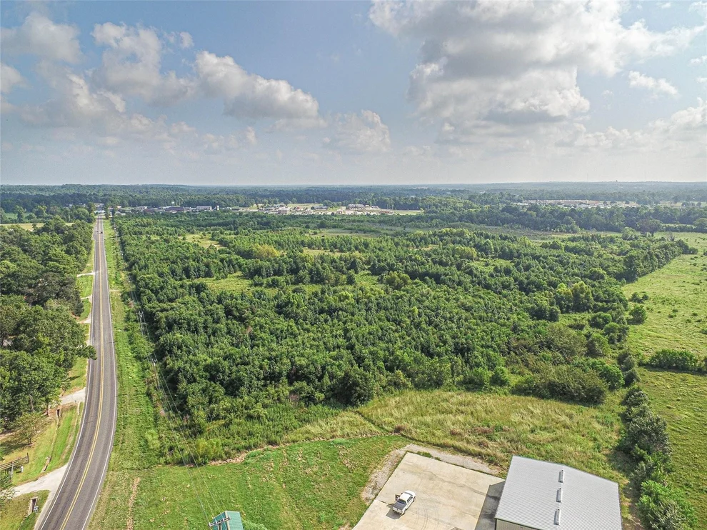 Unit for sale at 617 Fm-350, Livingston, TX 77351